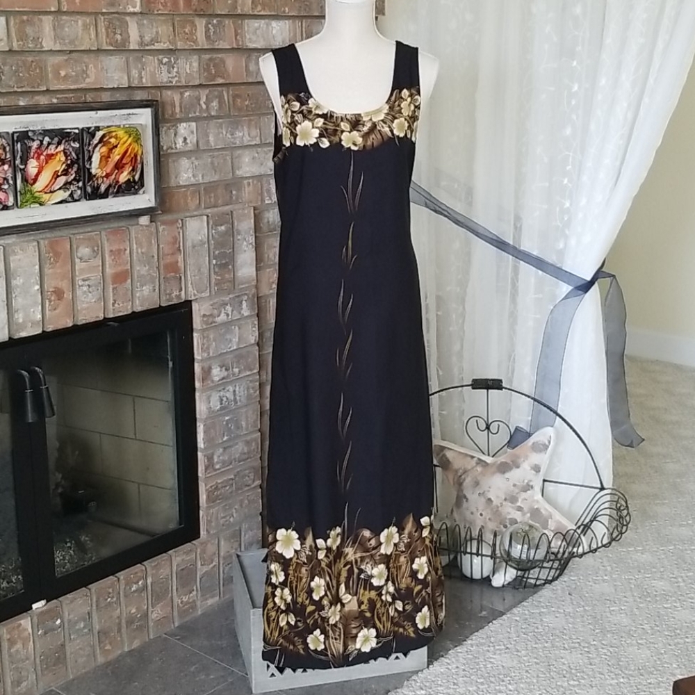 Paradise Bay Hawaiian Dress